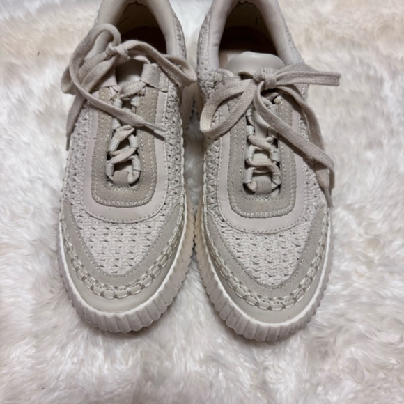 Dolce Vita Dolen Platform Sneaker - Picture 7 of 7